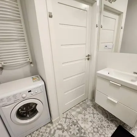 Apartstars - Powstancow #32 With Terrace *
